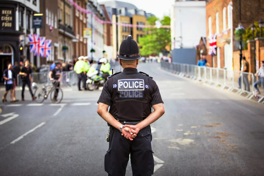 Can Private Investigators Work with Police